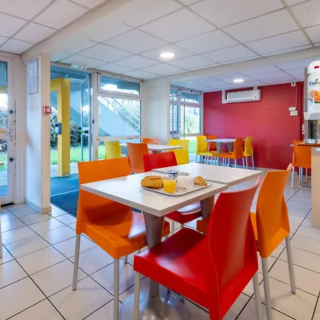 Premiere Classe Angers 2*