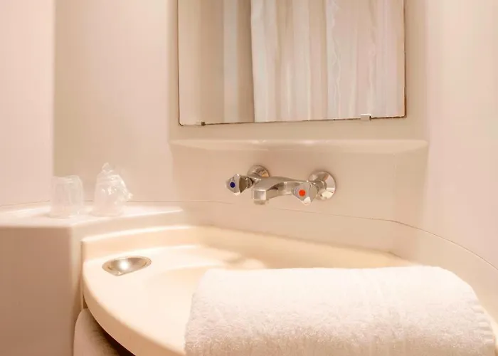 Premiere Classe Angers 2*