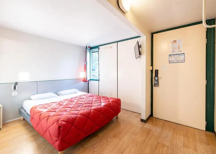 Hotel Premiere Classe Angers 2*