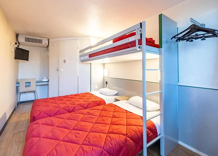 Hotel Premiere Classe Angers 2*