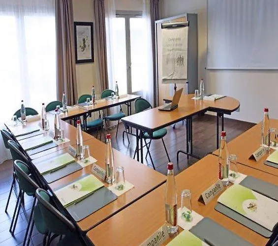 Premiere Classe Angers 2*