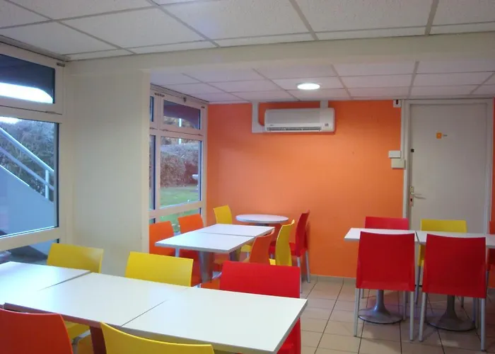 Premiere Classe Angers 2*