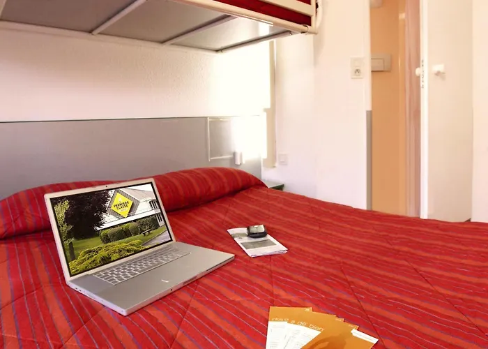 Premiere Classe Angers 2*